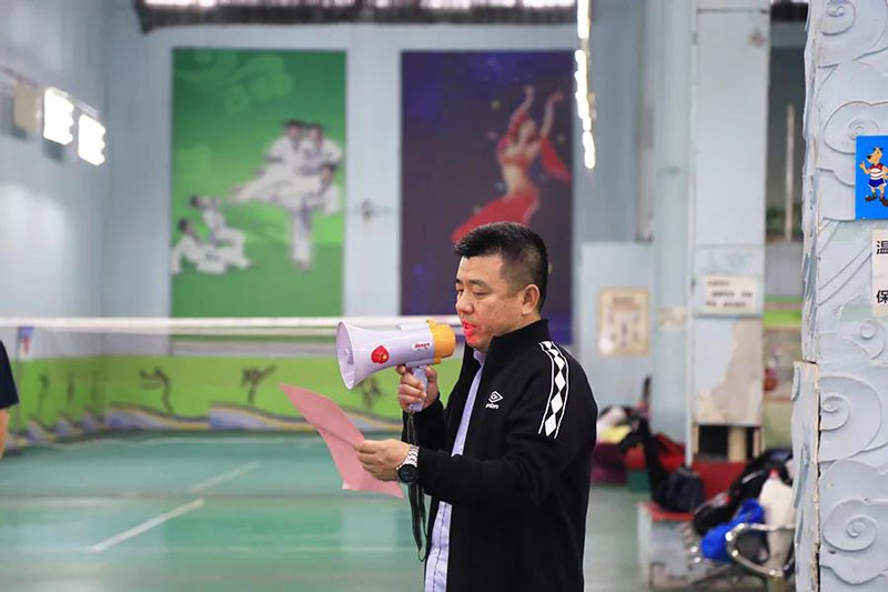 激情碰撞,无“羽”伦比 ——记“拓朴杯”羽毛球赛正文图片 4